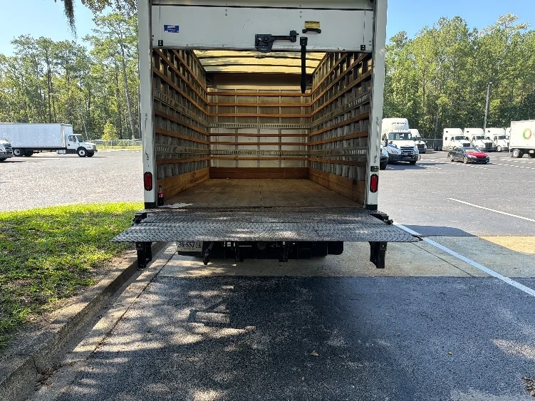 2022 Isuzu NQR in Ocala, FL — photo 10