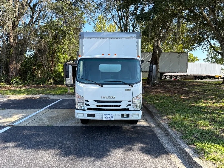 2022 Isuzu NQR in Ocala, FL — photo 2