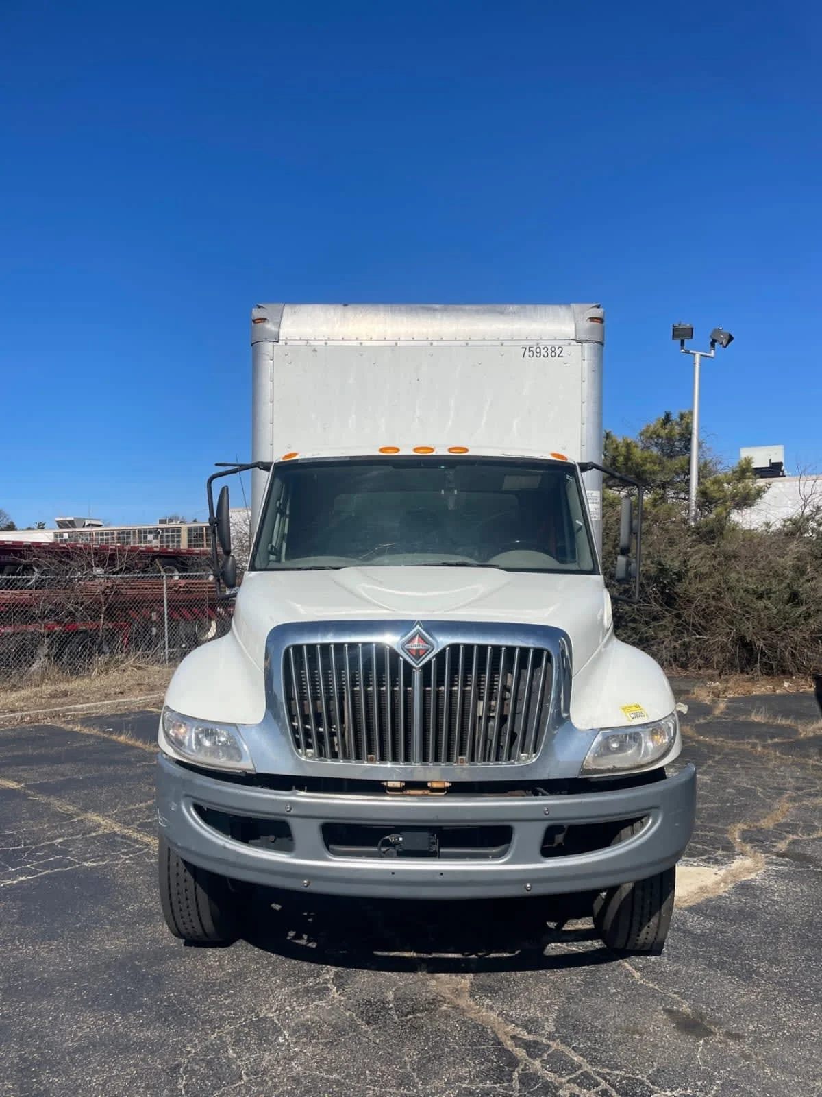 2018 International 4300 in Farmingdale, NY — photo 2