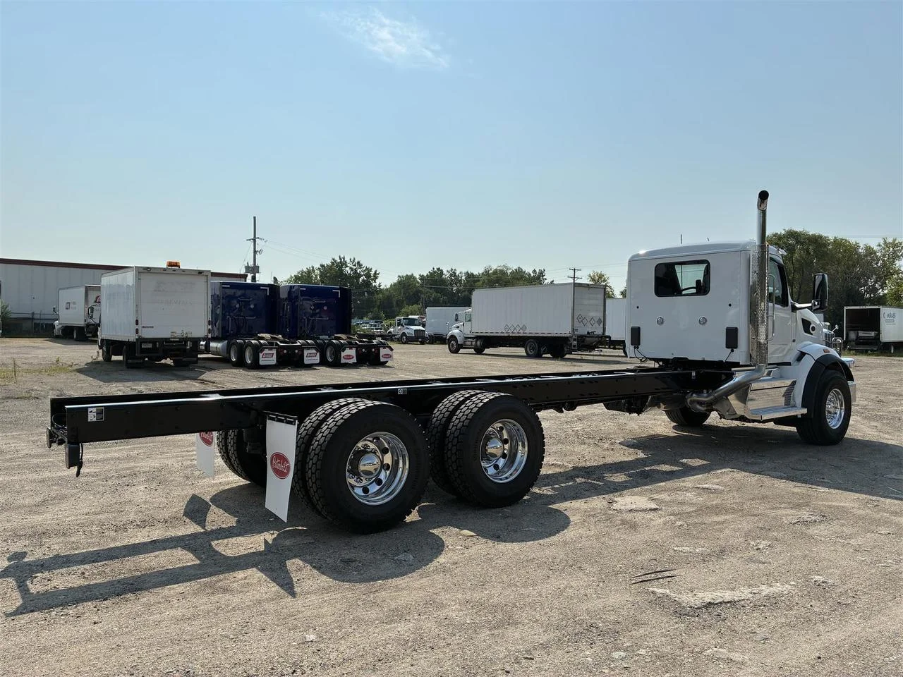 2027 Peterbilt 567 in South St. Paul, MN — photo 5