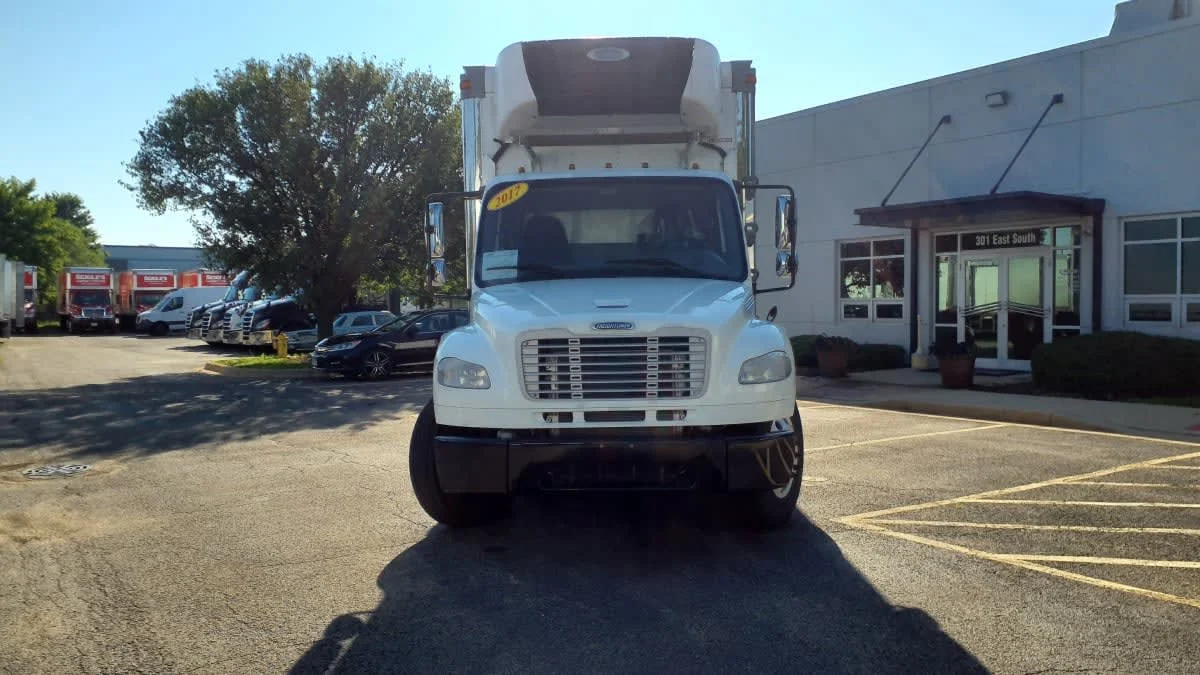 2017 Freightliner M2 106 in Bolingbrook, IL — photo 2