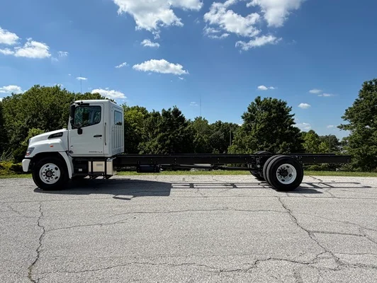 2027 Hino L6 in Springfield, MO — photo 9
