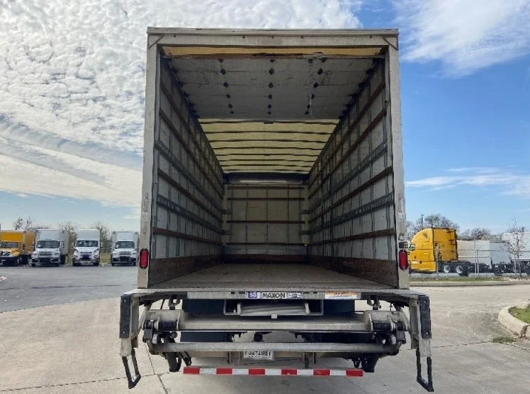 2022 Freightliner M2 106 in San Antonio, TX — photo 8