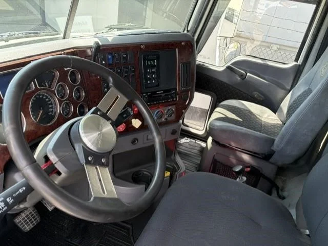2013 Mack in Worcester, MA — photo 3