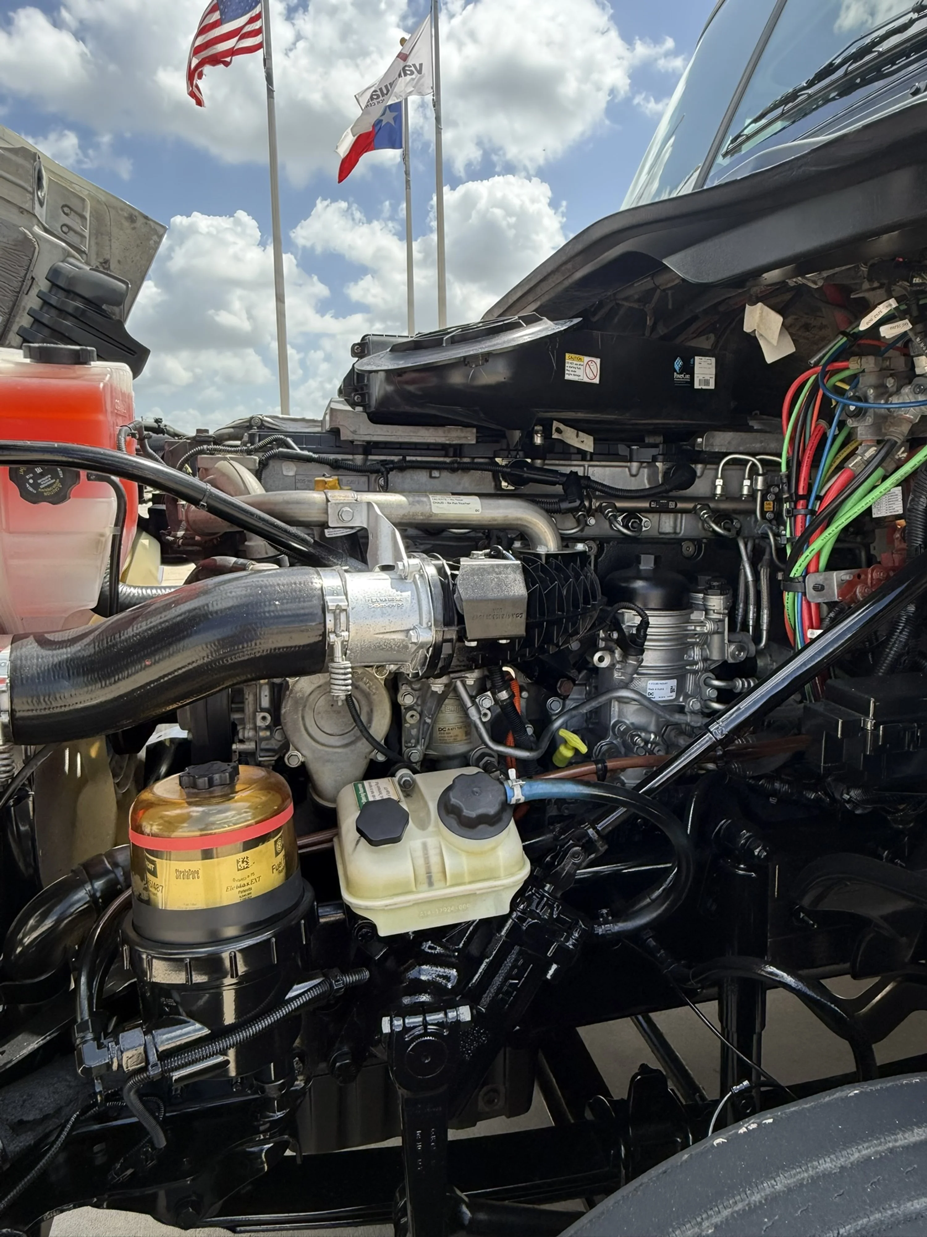2019 Freightliner Cascadia in Houston, TX — photo 15