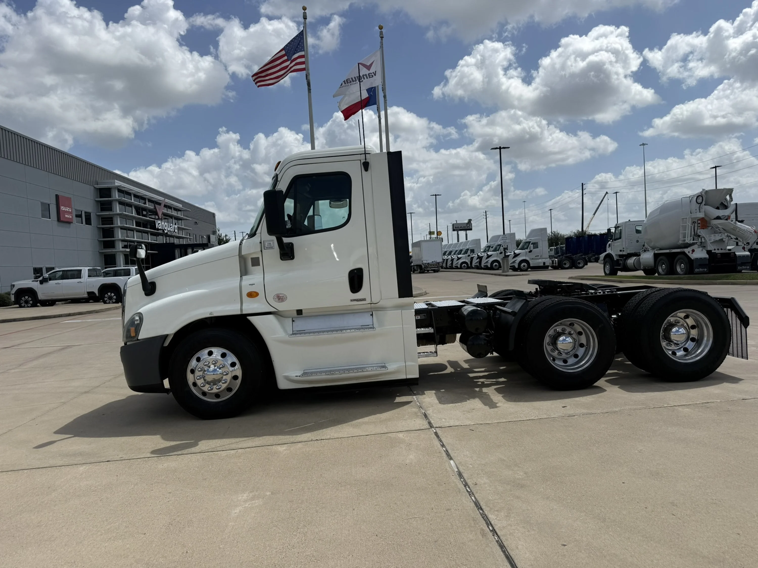 2019 Freightliner Cascadia in Houston, TX — photo 7