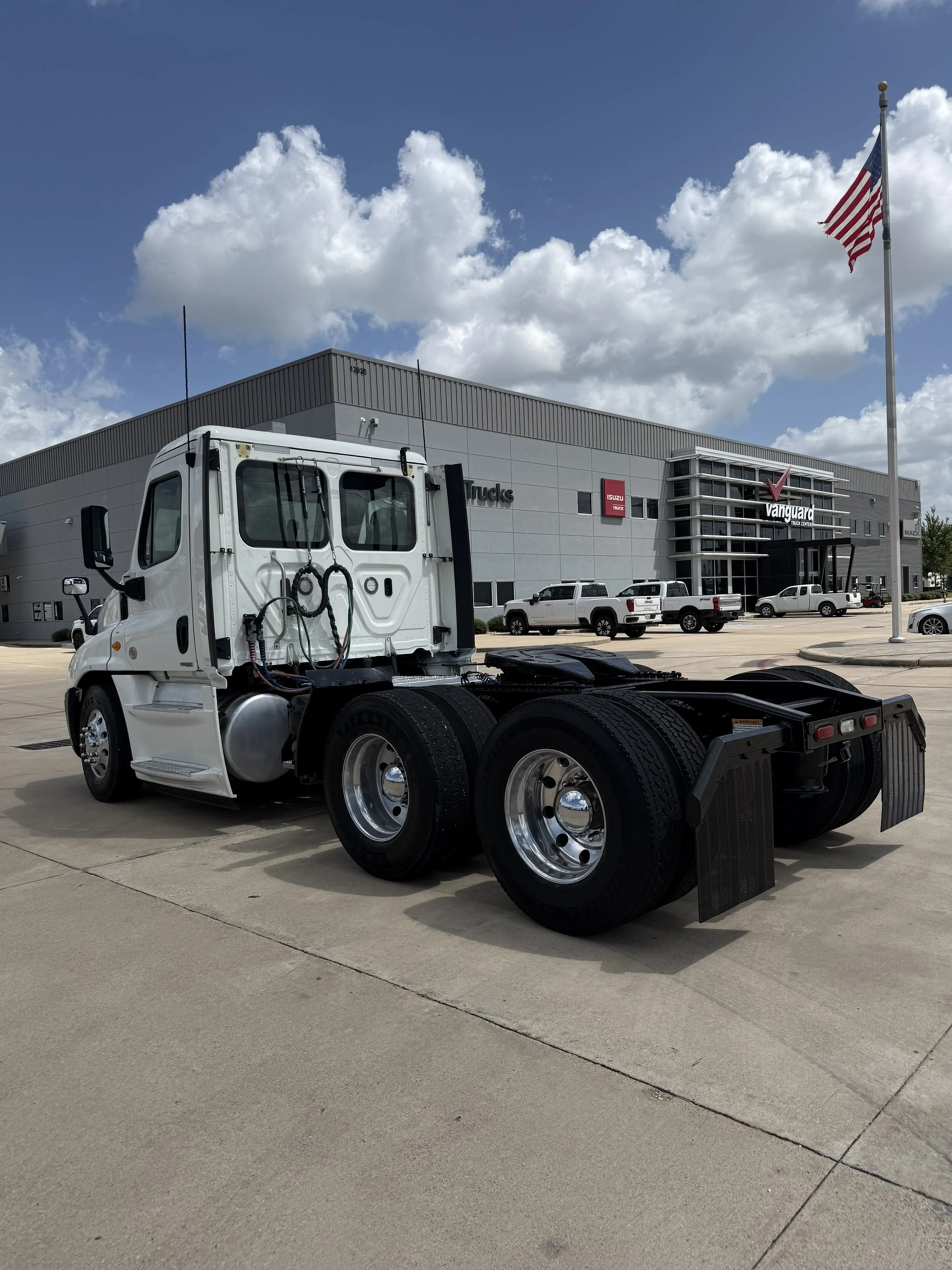 2019 Freightliner Cascadia in Houston, TX — photo 6