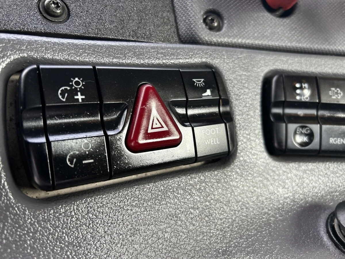 2016 Freightliner Cascadia - image 22