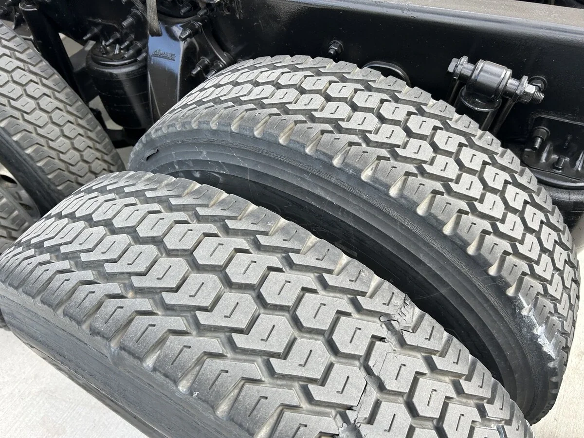 2016 Freightliner Cascadia - image 11