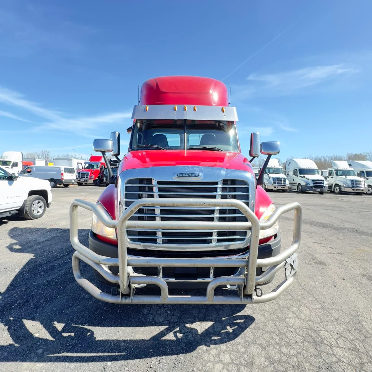 2017 Freightliner Cascadia - image 2
