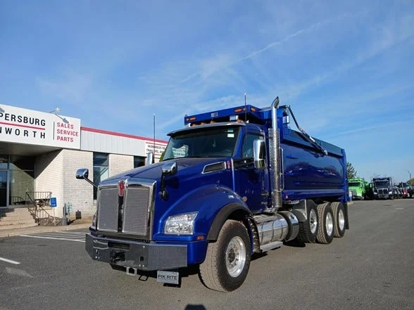 2025 Kenworth T880