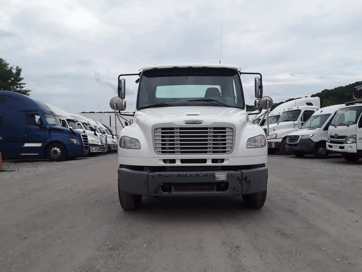 2017 Freightliner M2 106 in Pittsburgh, PA — photo 2