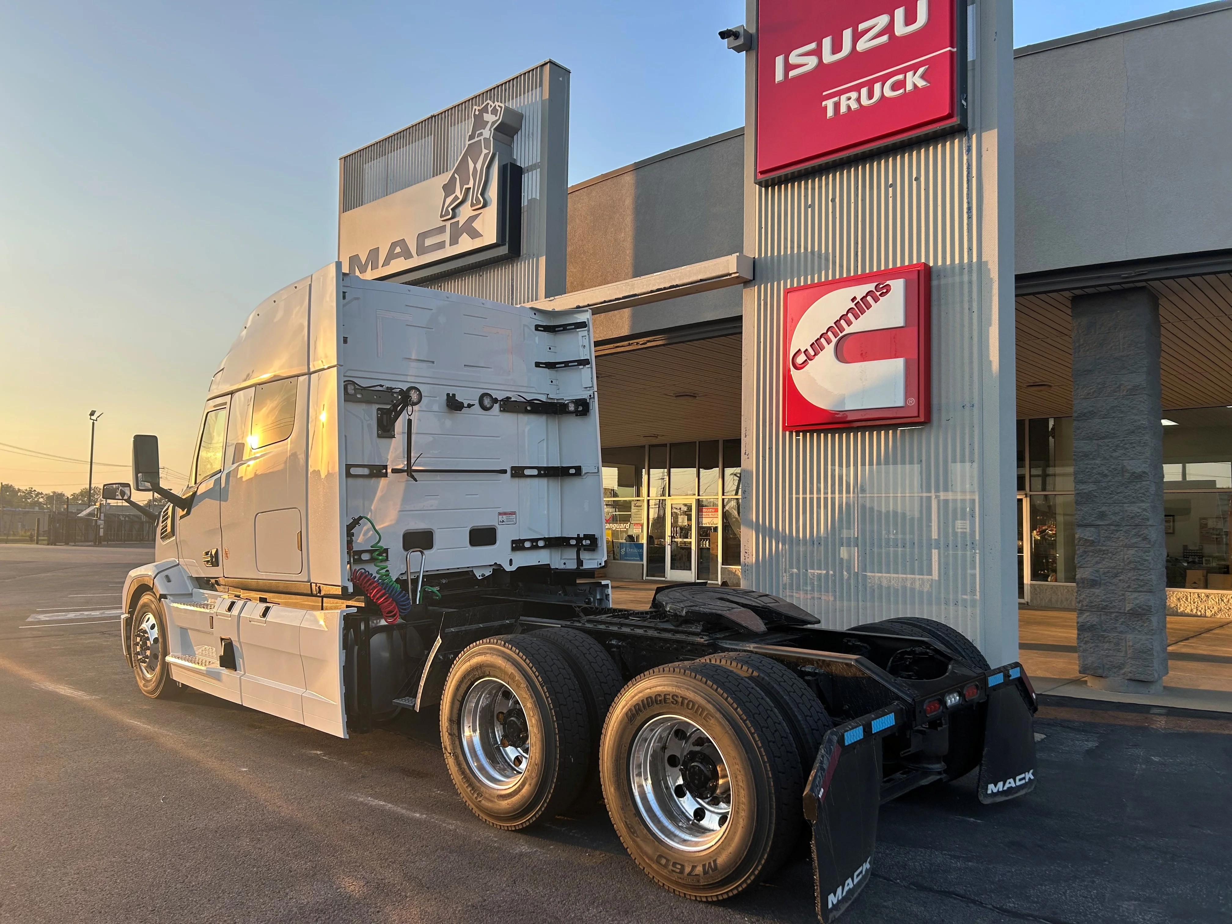 2026 Mack Pioneer in Cahokia, IL — photo 4