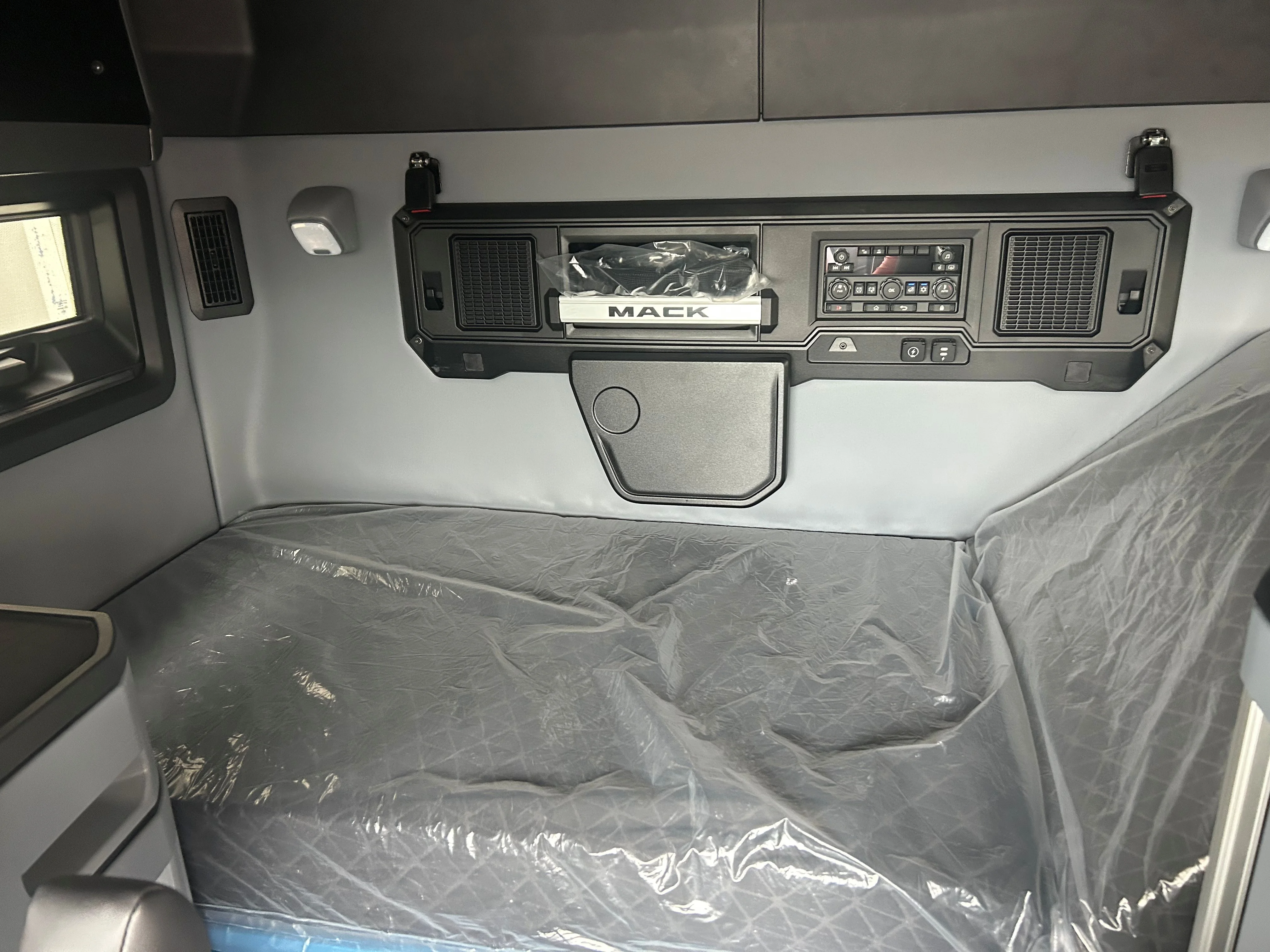 2026 Mack Pioneer in Cahokia, IL — photo 11