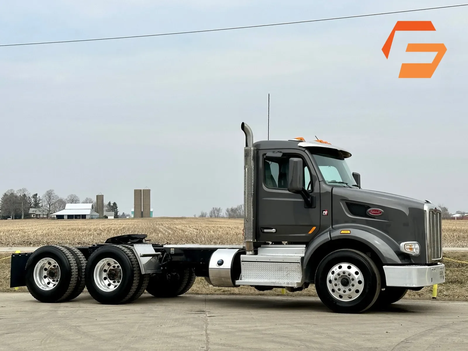 2022 Peterbilt 567 in New Lenox, IL