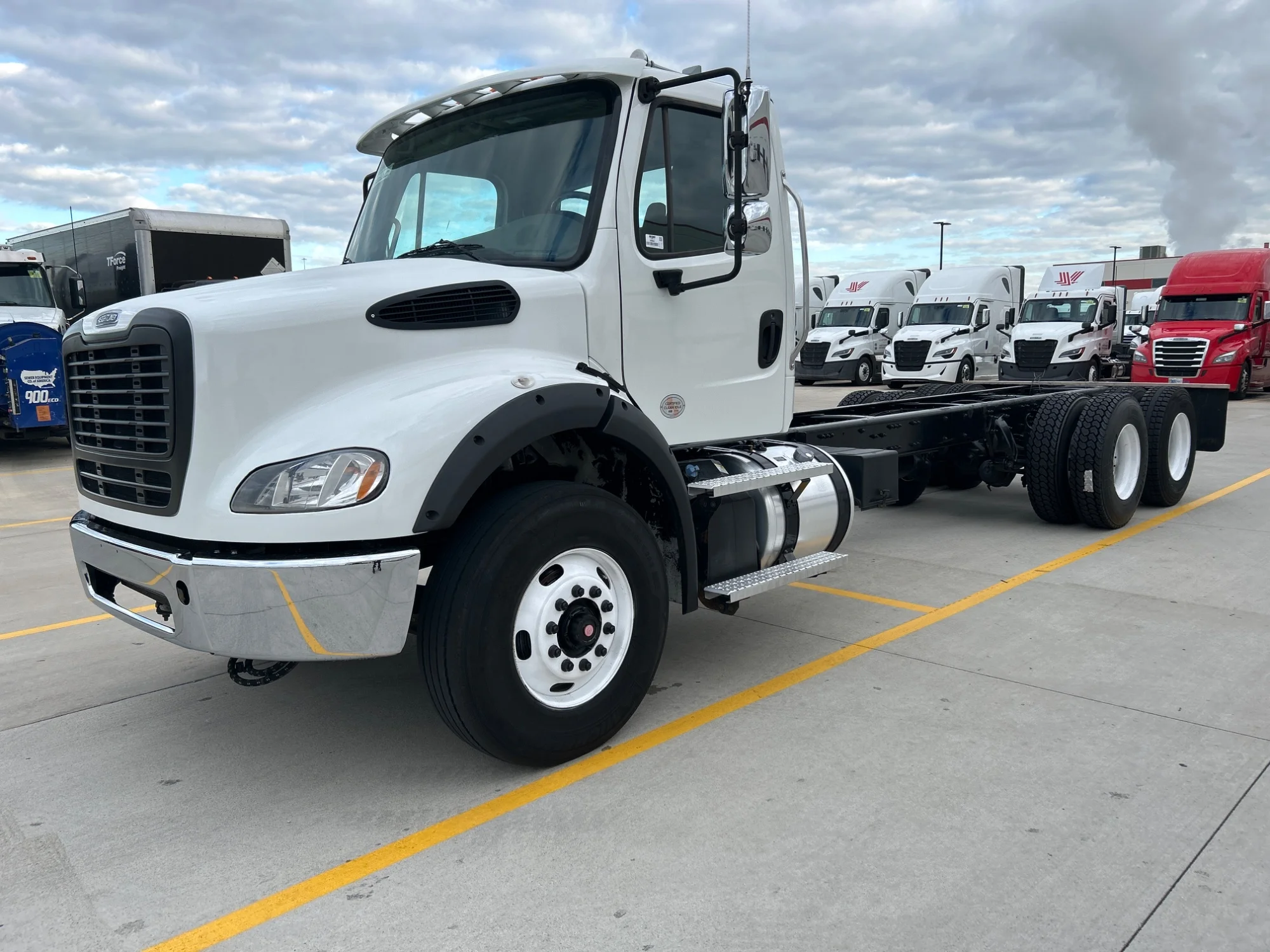 2021 Freightliner M2 112