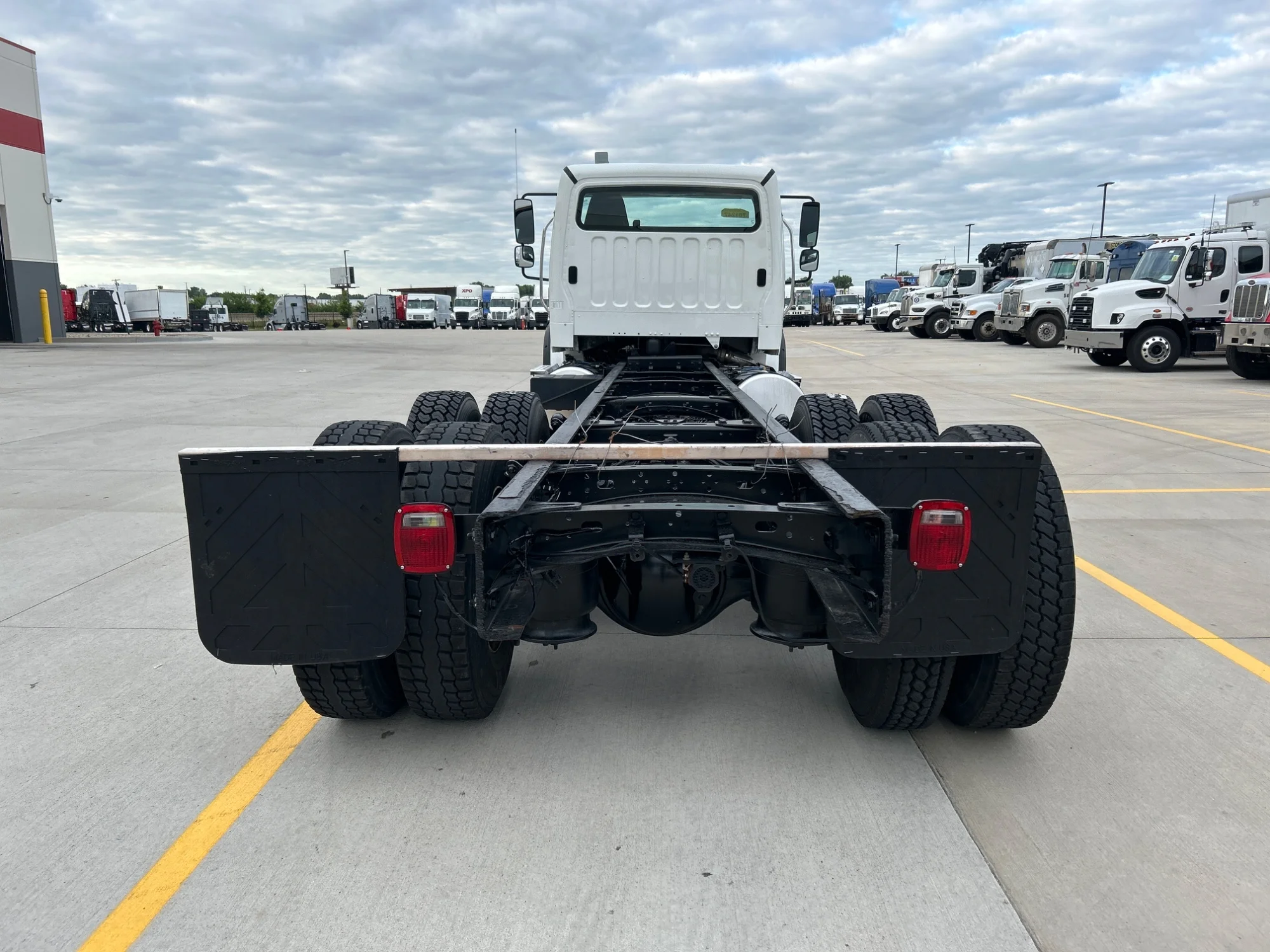 2021 Freightliner M2 112 in Cedar Rapids, IA — photo 4