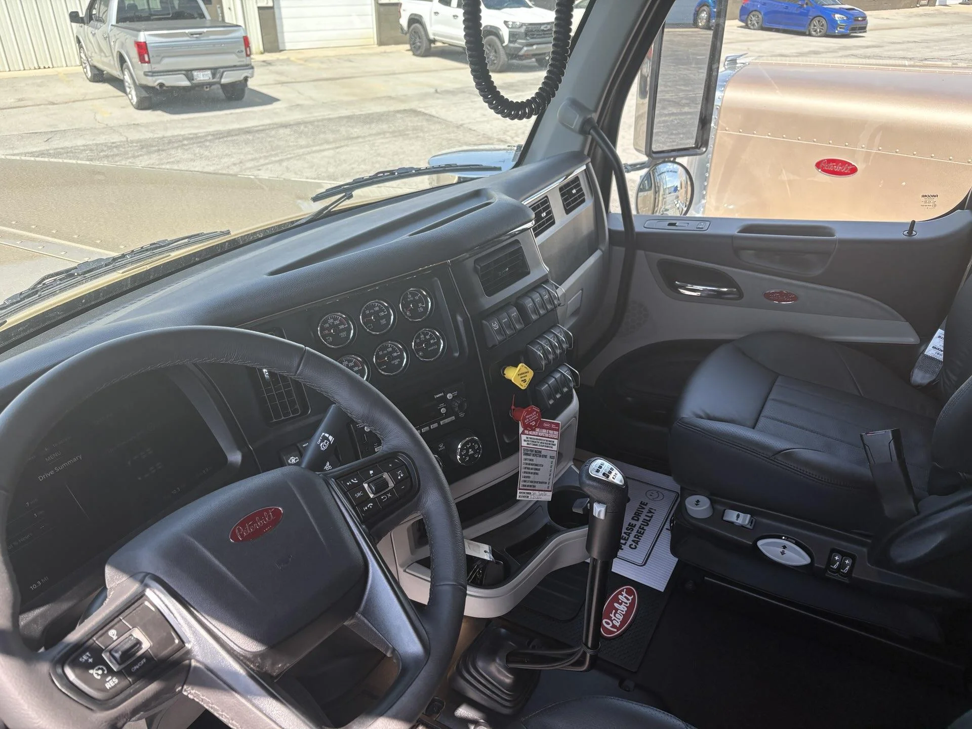 2027 Peterbilt 589 in Findlay, OH — photo 9