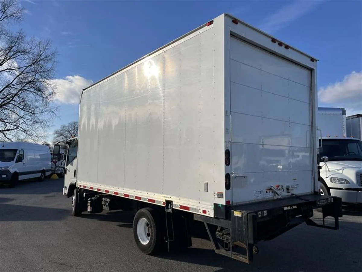 2017 Isuzu NPR - image 6