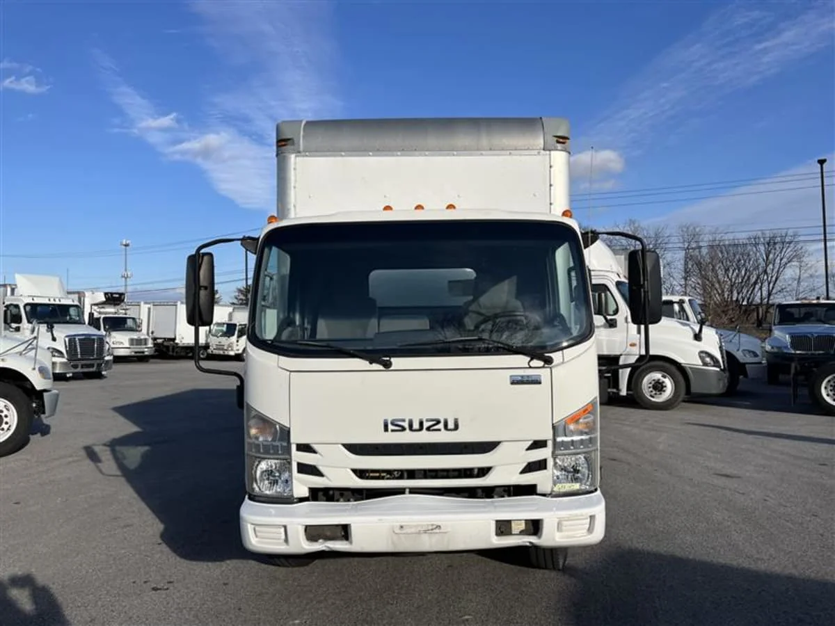 2017 Isuzu NPR - image 2