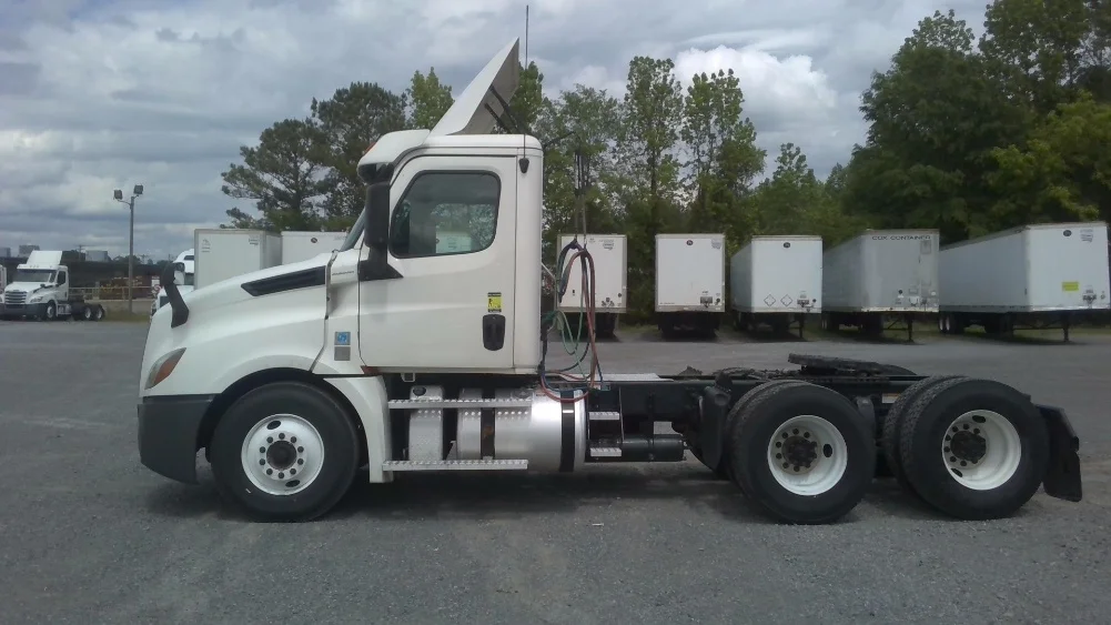 2020 Freightliner Cascadia in Boaz, AL — photo 4