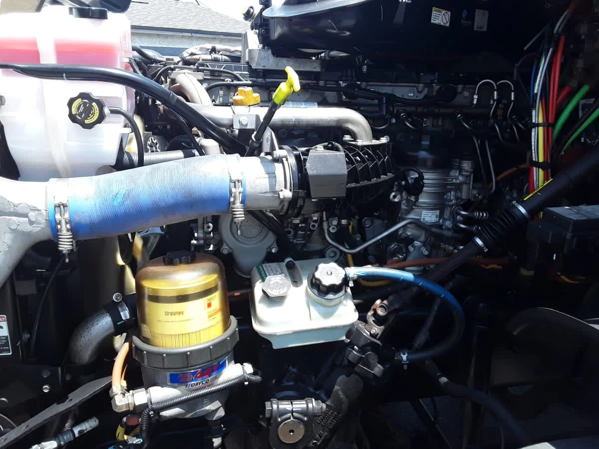 2020 Freightliner Cascadia in Montebello, CA — photo 8