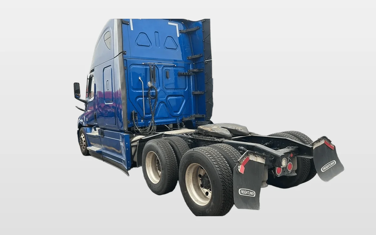 2022 Freightliner Cascadia - image 1