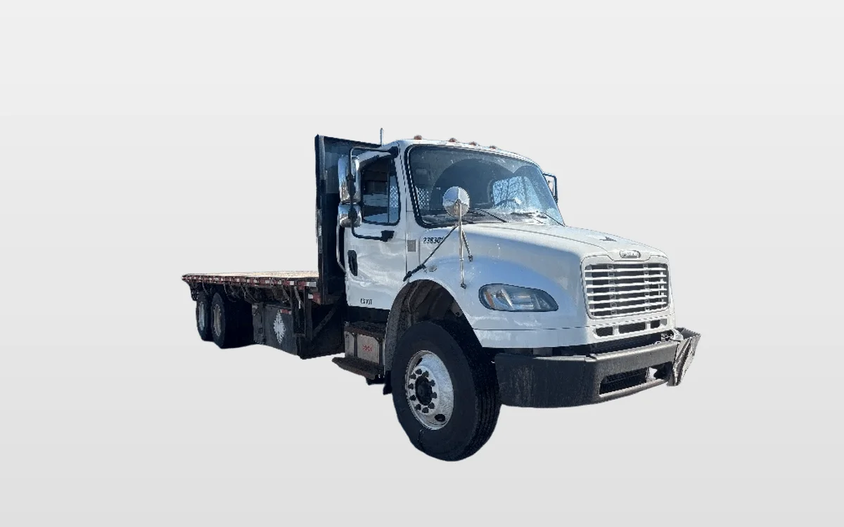 2019 Freightliner M2 106 - image 1