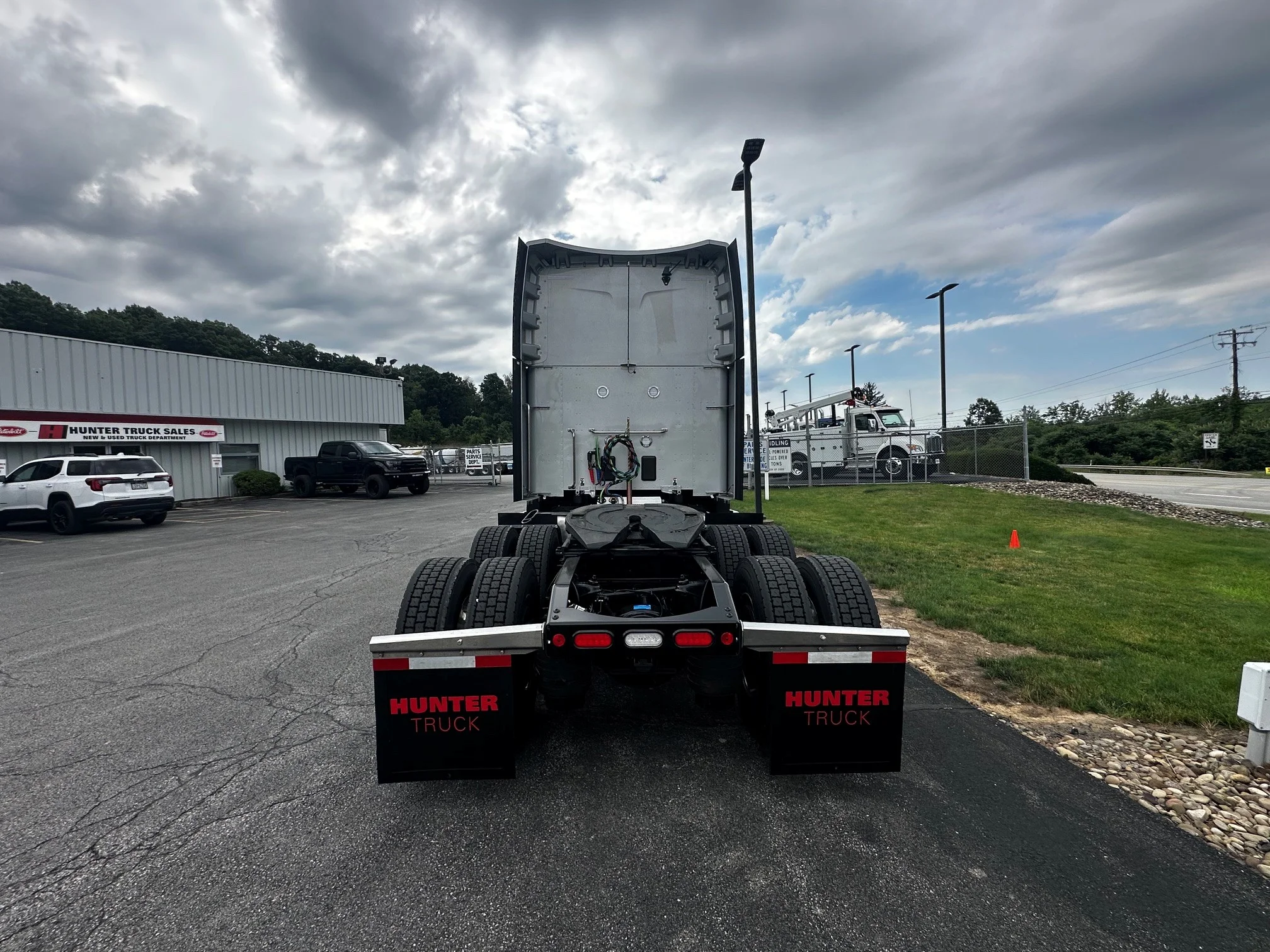 2027 Peterbilt 579 in Butler, PA — photo 14