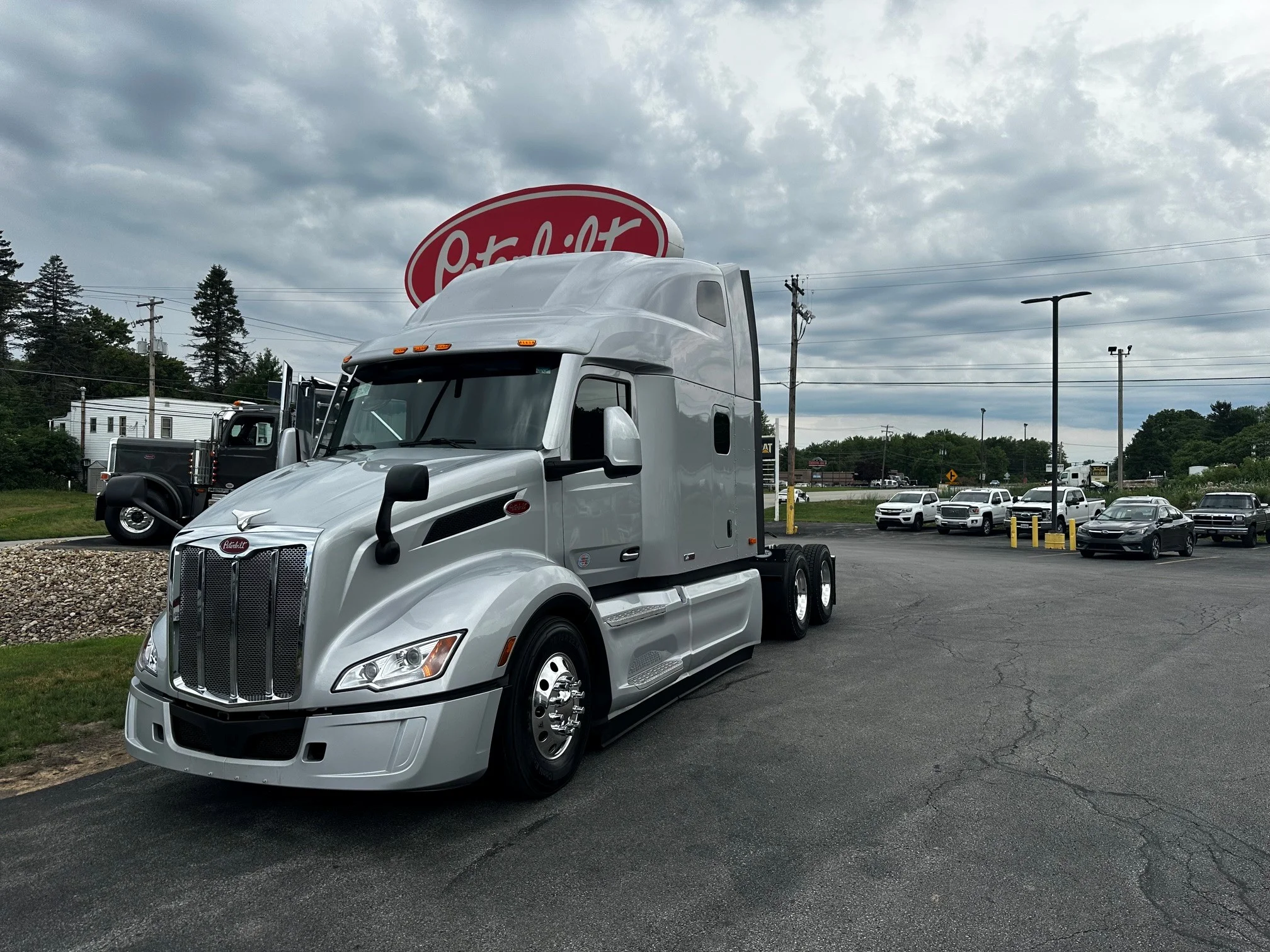 2027 Peterbilt 579