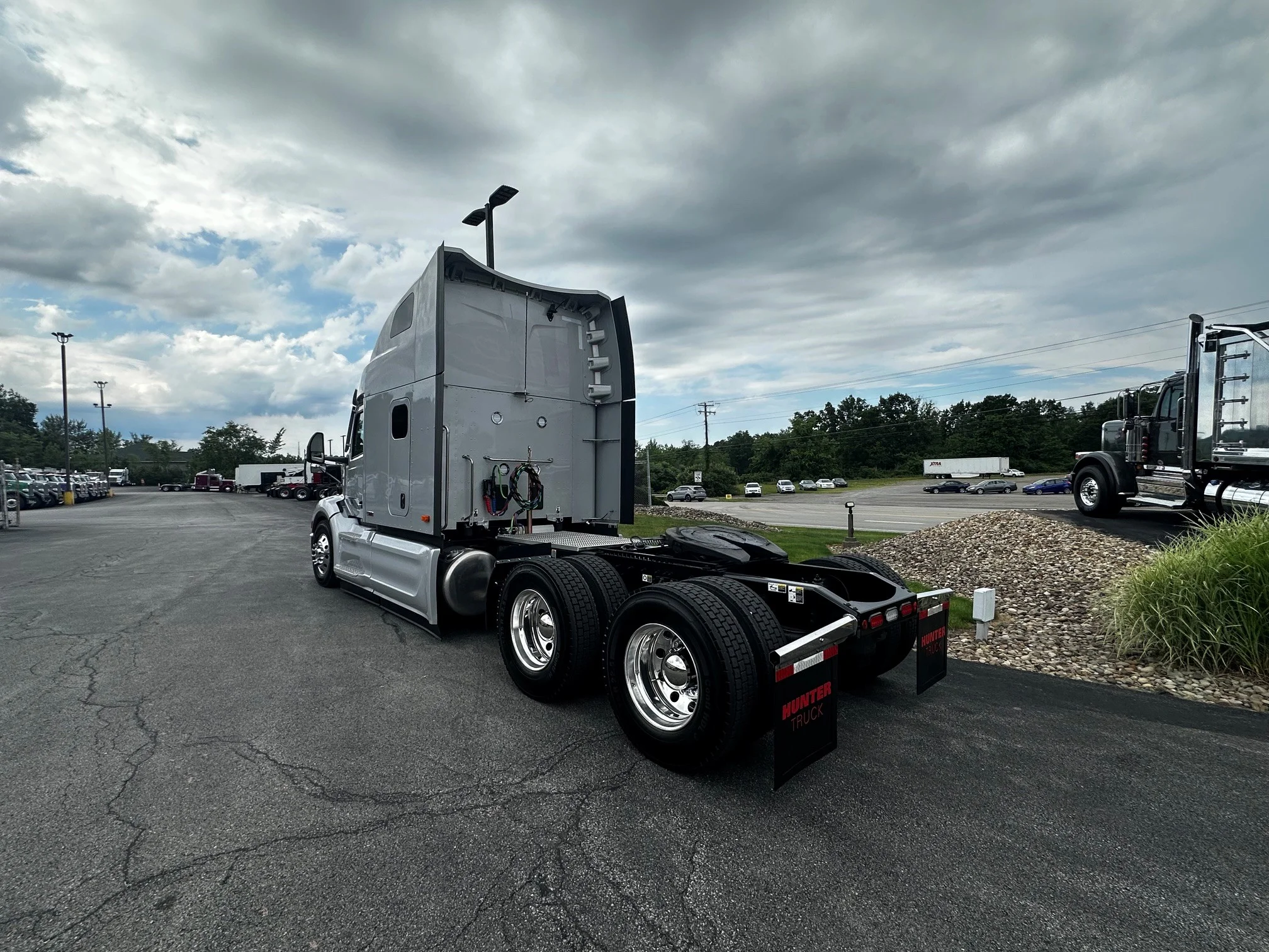2027 Peterbilt 579 in Butler, PA — photo 15
