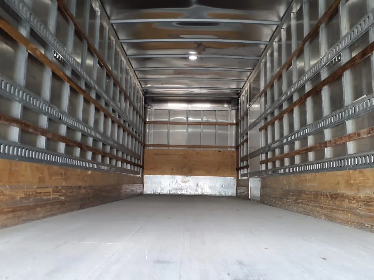 2020 Freightliner M2 106 in Miami, FL — photo 8