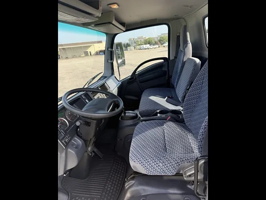 2023 Hino in Van Buren, AR — photo 3