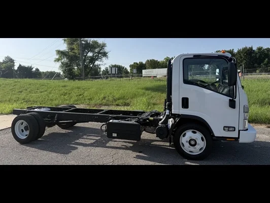 2023 Hino in Van Buren, AR — photo 21