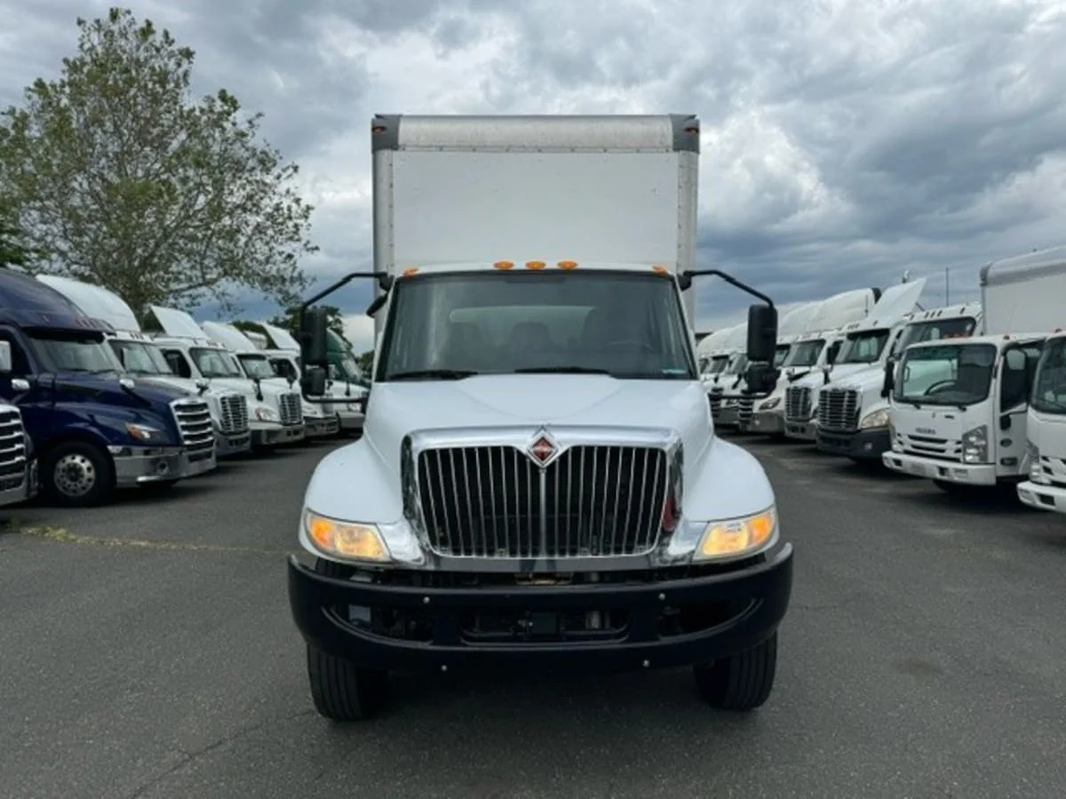 2020 International MV in Springfield, MA — photo 2