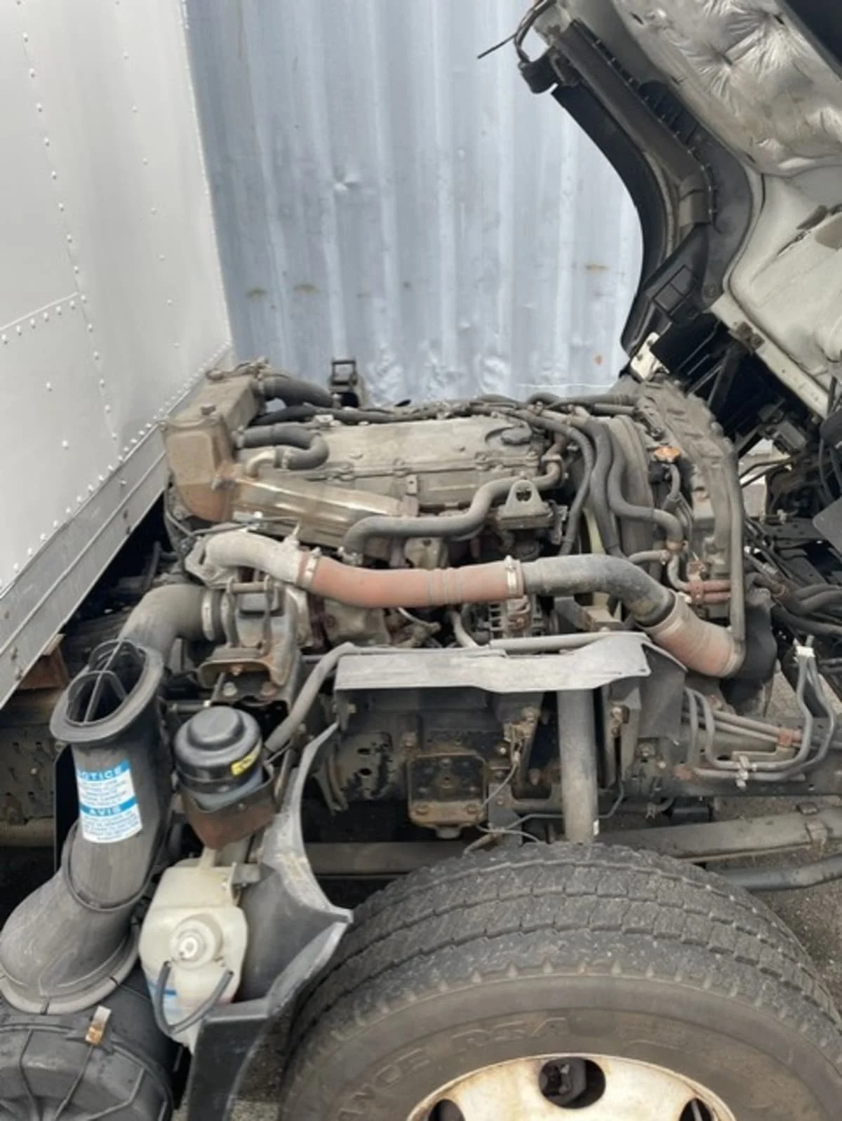 2019 Isuzu NPR - image 11