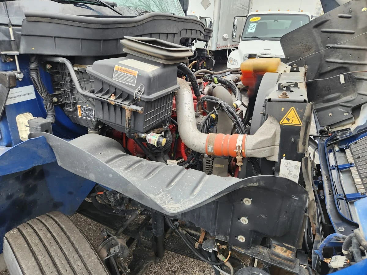 2021 International MV - image 8