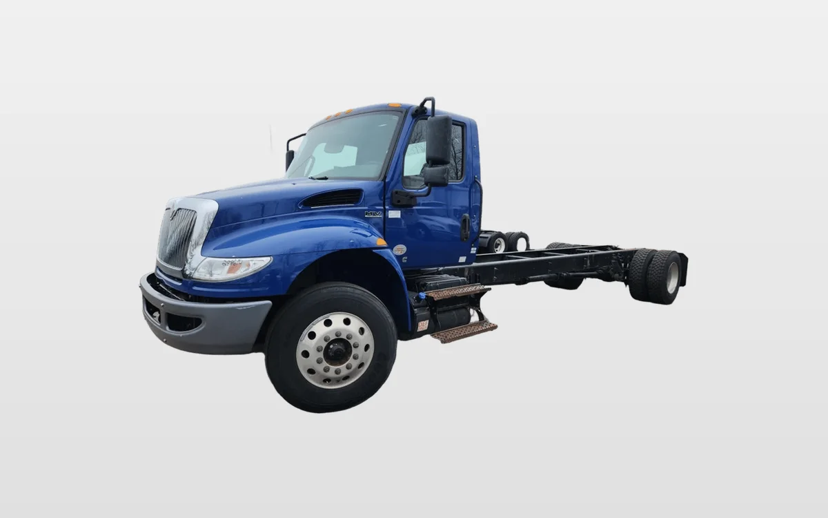 2021 International MV - image 1