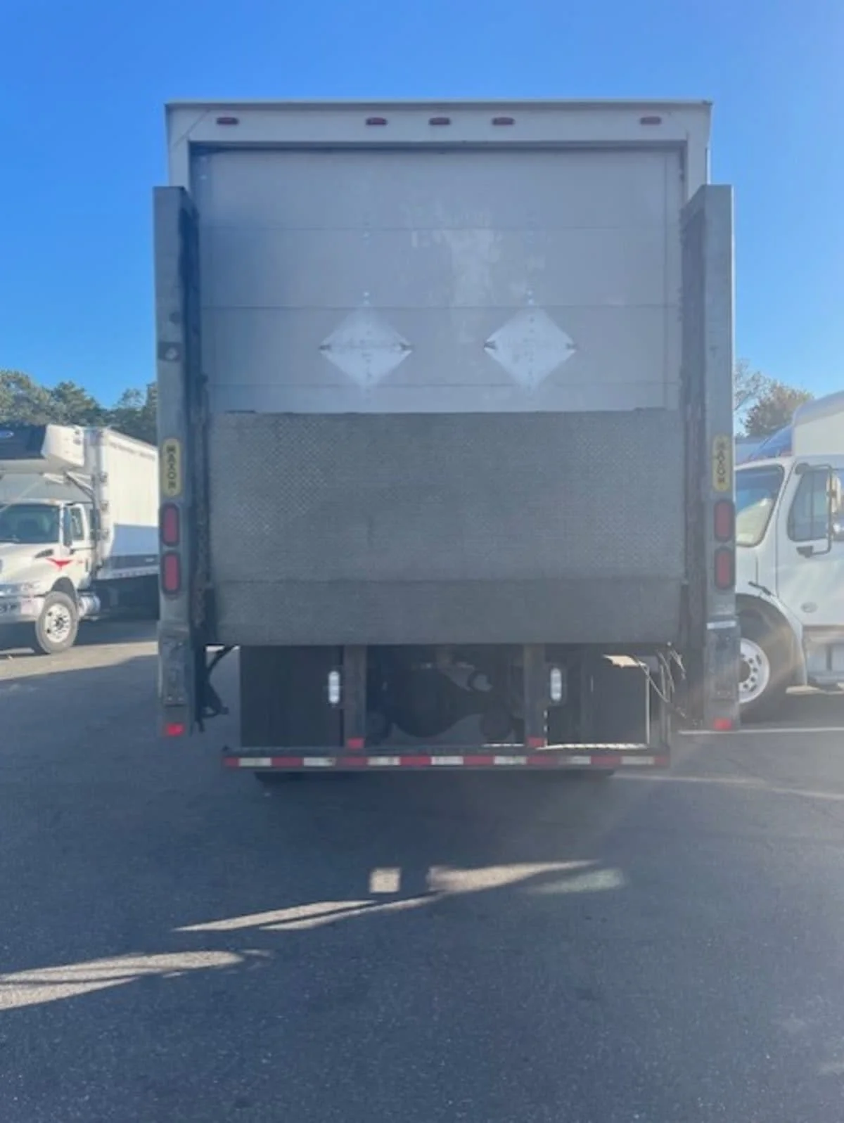 2019 Freightliner M2 106 in Farmingdale, NY — photo 5