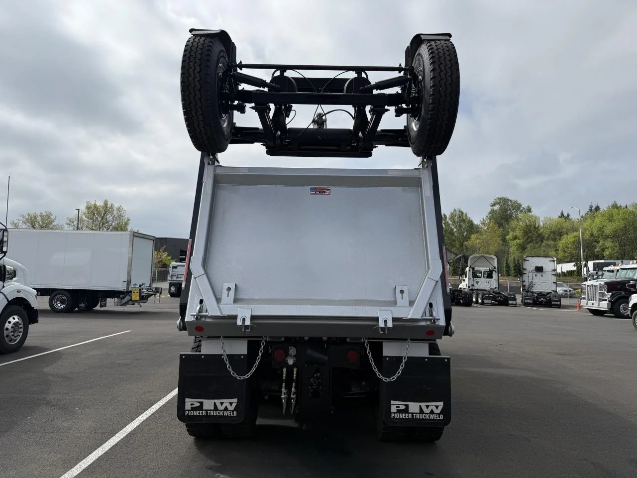 2025 Western Star 47X - image 5