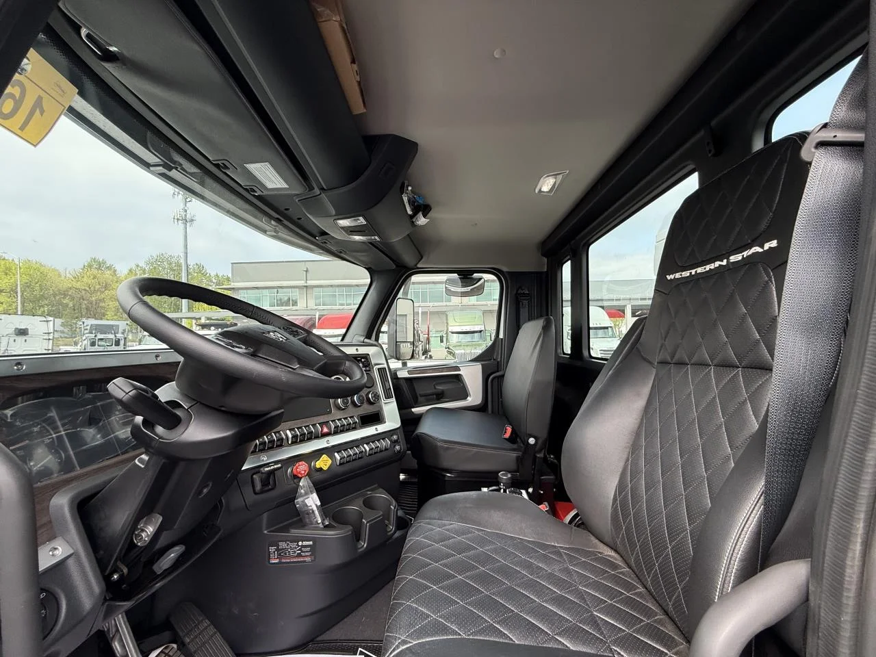 2025 Western Star 47X - image 8