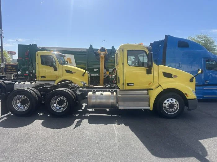 2021 Peterbilt 579 in Las Vegas, NV — photo 4