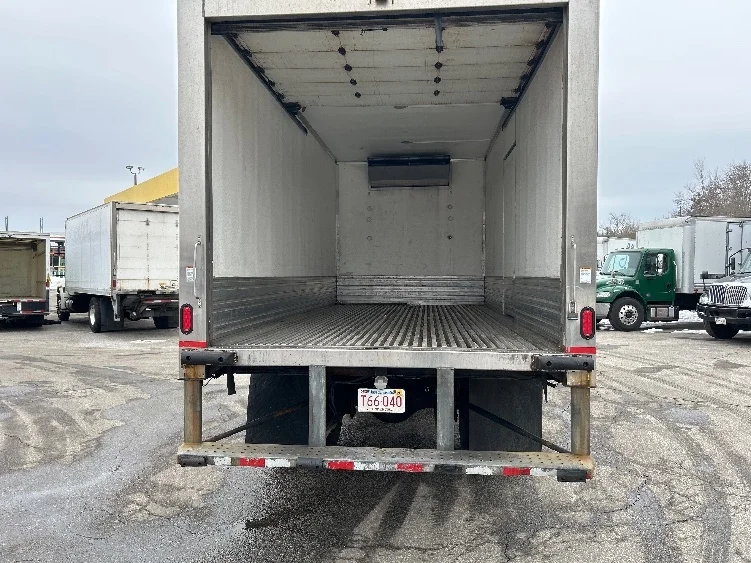 2018 Freightliner M2 106 - image 9