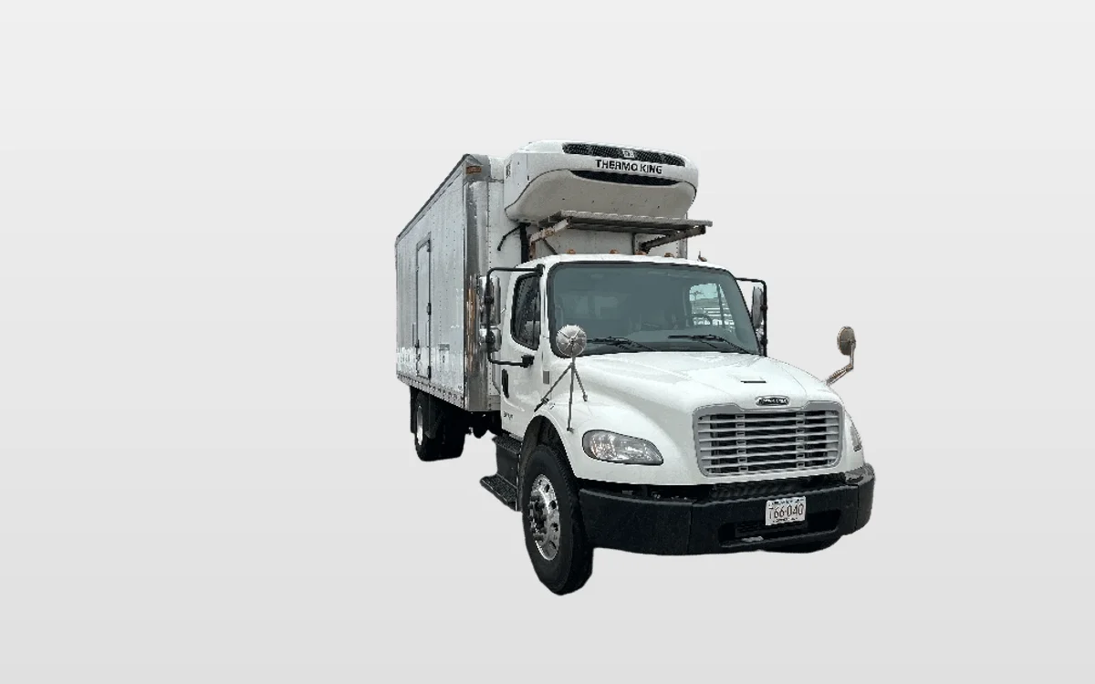 2018 Freightliner M2 106 - image 1