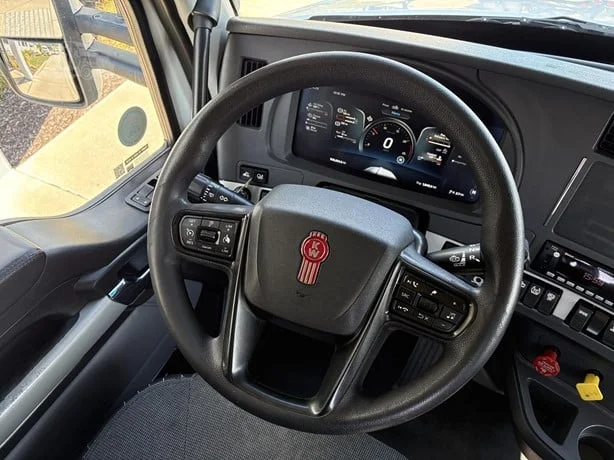2024 Kenworth T680 in Salt Lake City, UT — photo 11