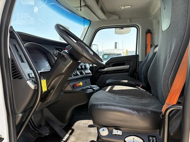 2024 Kenworth T680 in Salt Lake City, UT — photo 10