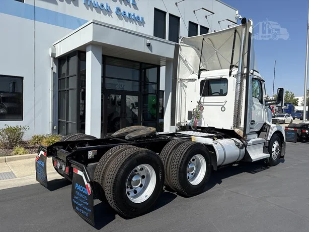 2024 Kenworth T680 in Salt Lake City, UT — photo 6