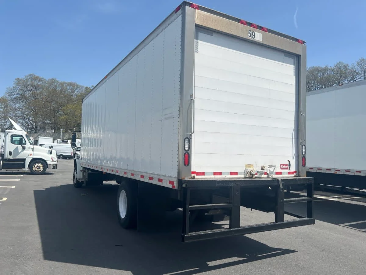 2020 Freightliner M2 106 - image 6