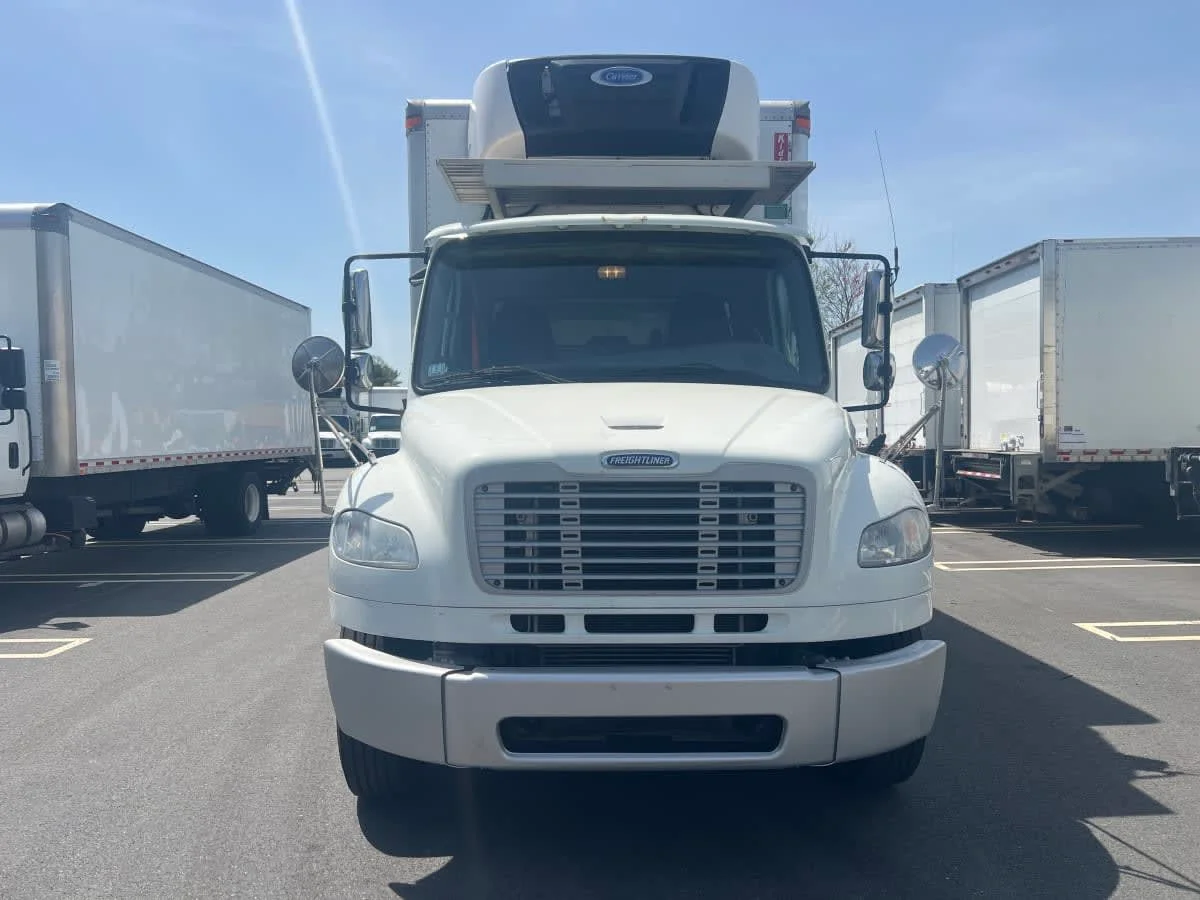 2020 Freightliner M2 106 - image 2