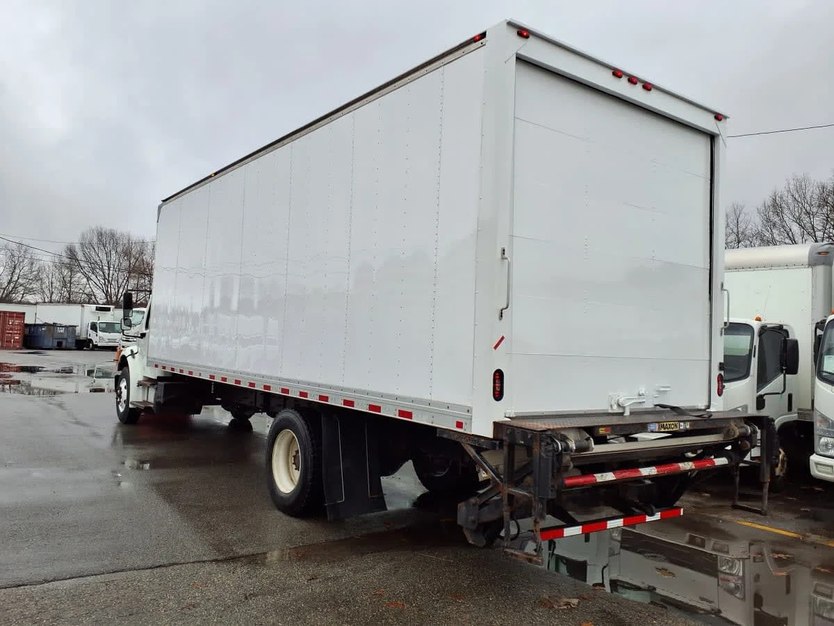 2018 Freightliner M2 106 in Salisbury, MA — photo 6